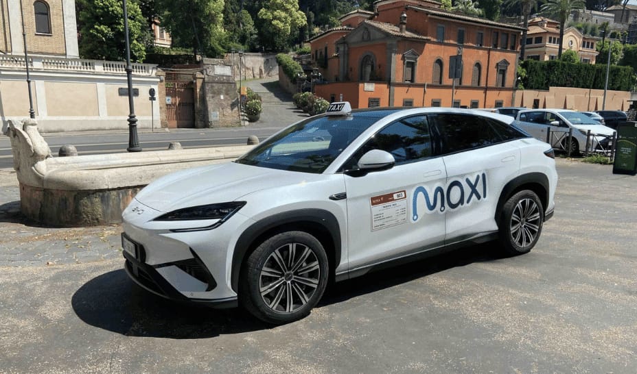 Maxi Mobility sichert sich 1,2 Mio. € zur Elektrifizierung italienischer Taxi-Flotten